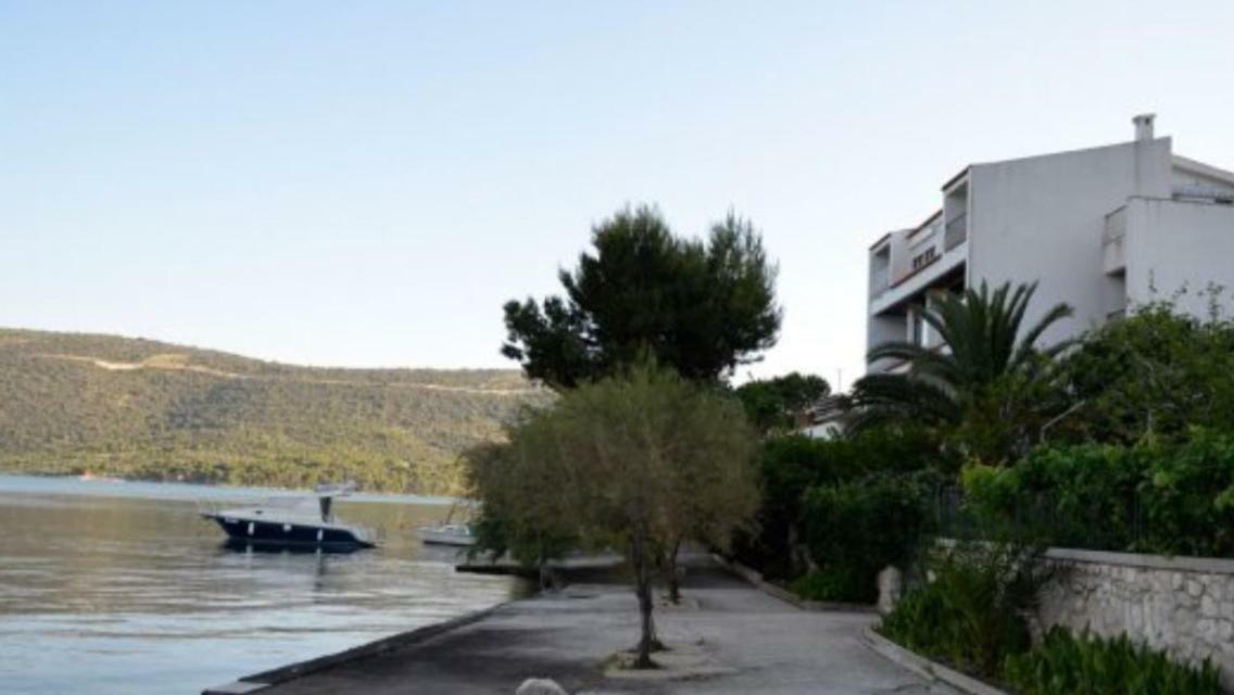 Beach House Petar&Eli Apartment Marina Exterior photo